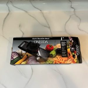 Oneida chef’s mandolin slicer